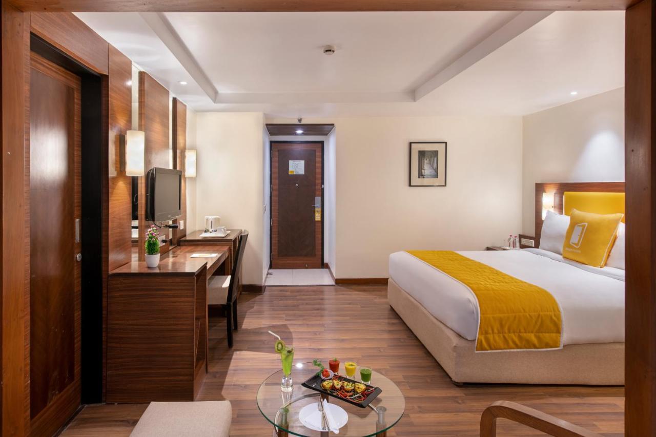 Bloomsuites L Ahmedabad Esterno foto
